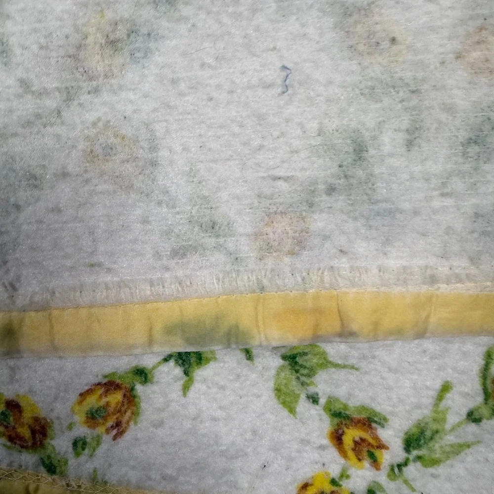 Vintage 70s Yellow Rosebud Trellis Thermal Blanket Satin Trim Floral Cottagecore